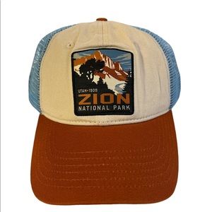 NWT H3 SportGear Zion National Park SnapBack Trucker Cap